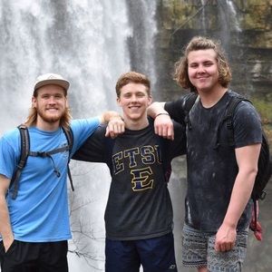 Meet your Posher, Ethan